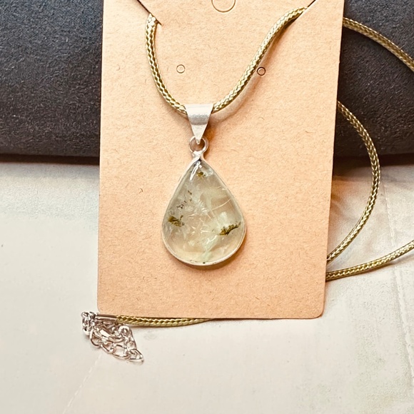 925 Sterling Silver Plated Prehnite Crystal Pear Shaped Genuine Stone EUC - Picture 4 of 13